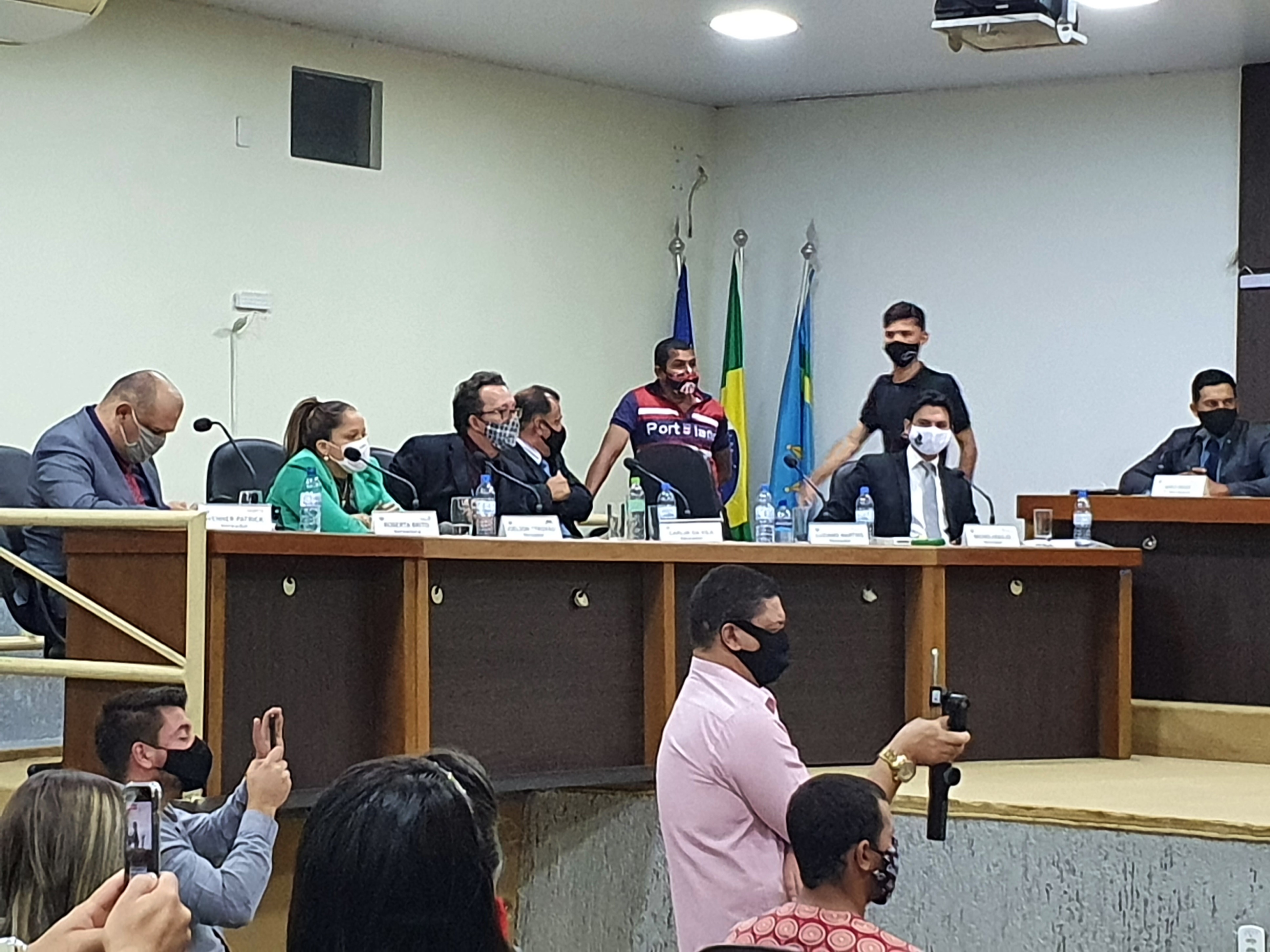11-08 Sessão Ordinária (2).jpg
