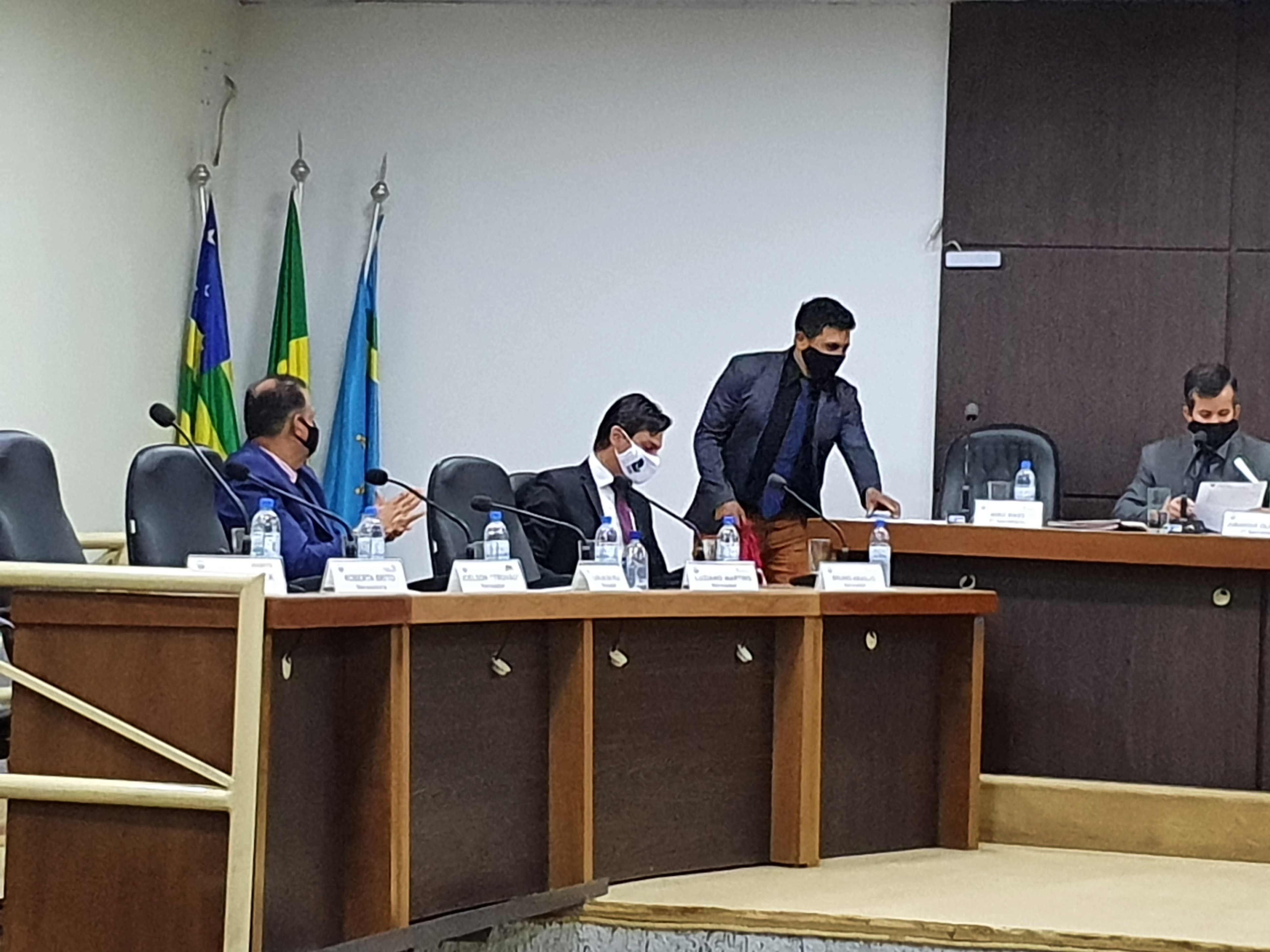 13-08 Sessão Ordinária (2).jpg