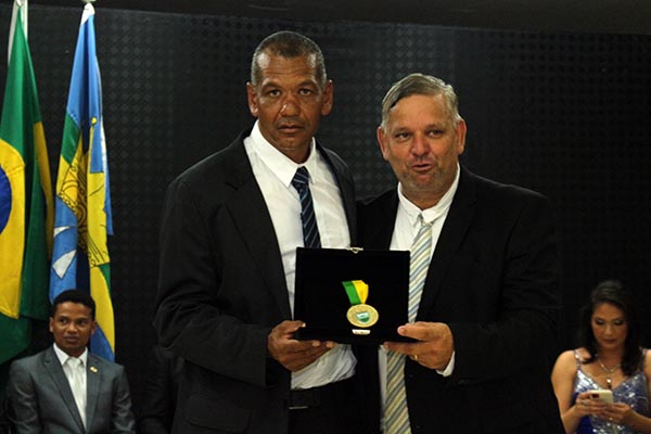 Sessão Solene 03-12 (138).JPG