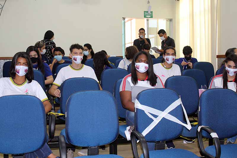 06-10-21 Sessão Solene - Parlamento Jovem  (3).JPG