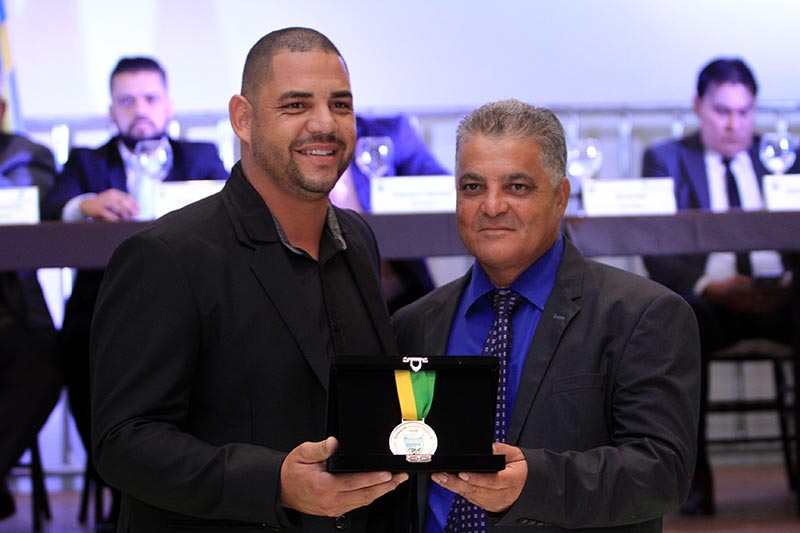 01-12 Sessão Solene (147).jpeg