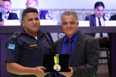 01-12 Sessão Solene (149).jpeg