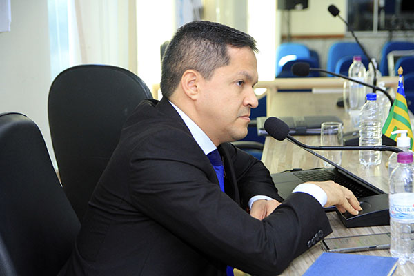 03-08 Sessão Ordinária (25).jpg