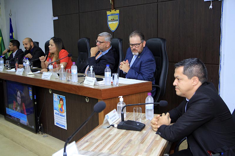 03-08 Sessão Solene (9).jpg