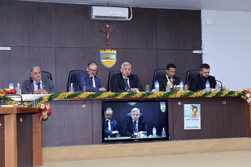 07-12 Sessão Solene (5).jpg