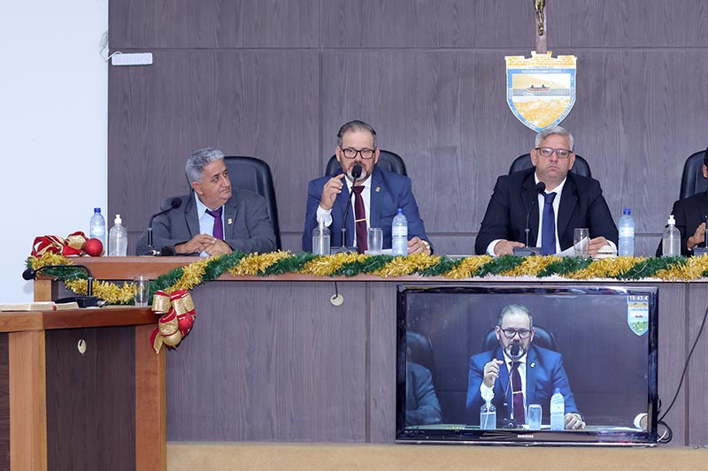 07-12 Sessão Solene (6).jpg