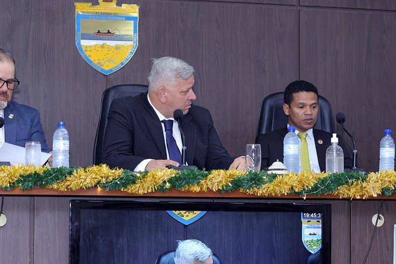 07-12 Sessão Solene (7).jpg