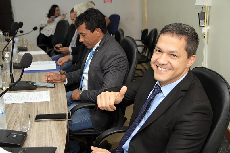 10-08 Sessão Ordinária (11).jpg