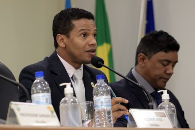 12-09 Sessão Ordinária (27).jpg