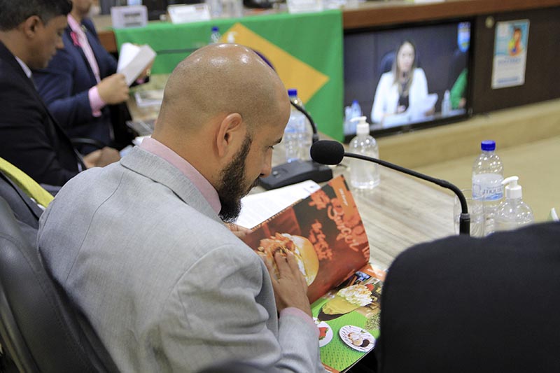 21-10 Sessão Extraordinária (5).jpg