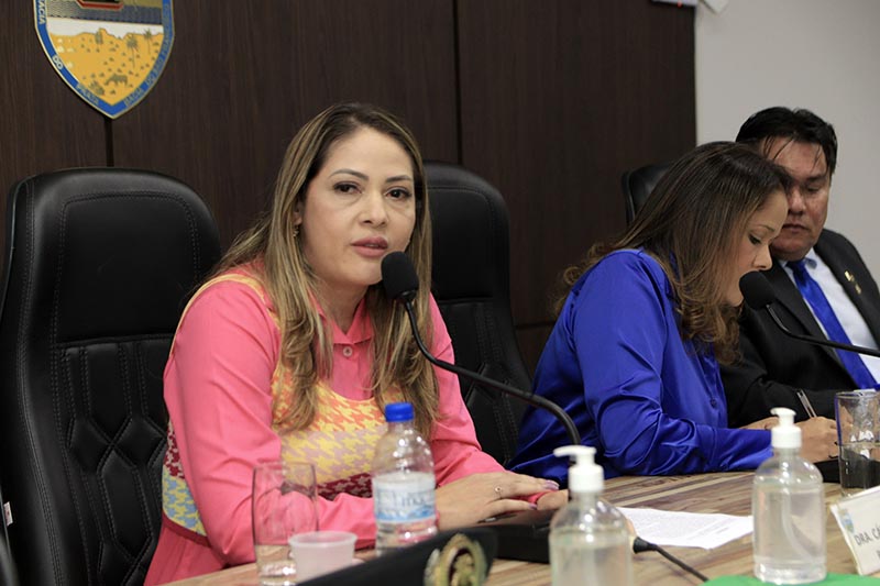 23-08 Sessão Solene (37).jpg