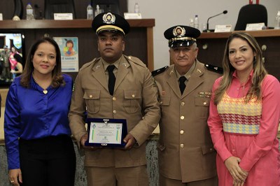 23-08 Sessão Solene (44).jpg