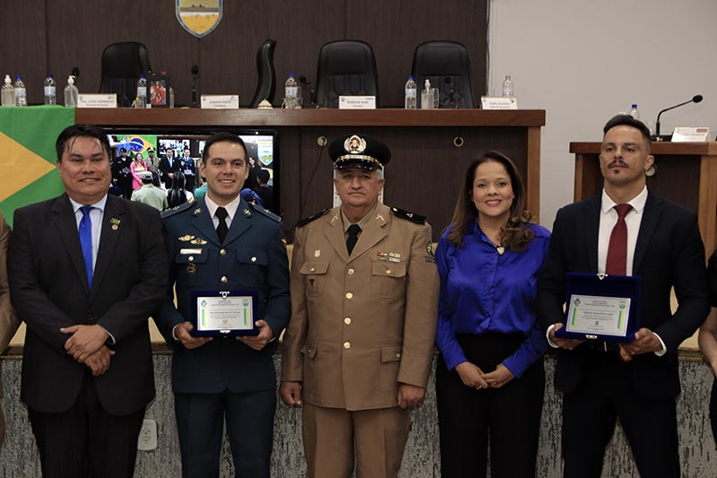 23-08 Sessão Solene (54).jpg