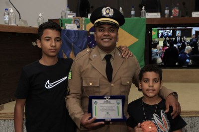 23-08 Sessão Solene (74).jpg