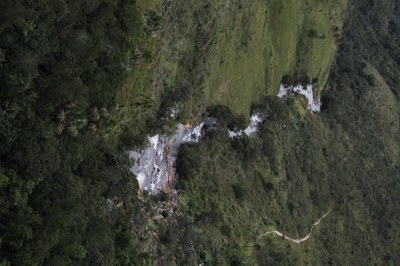 Cachoeira do Indaiá 2.JPG
