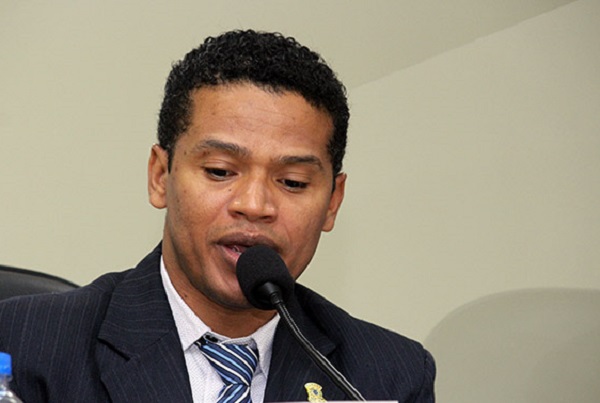 Câmara aprova proibição de uso de fogos de artifício com ruídos