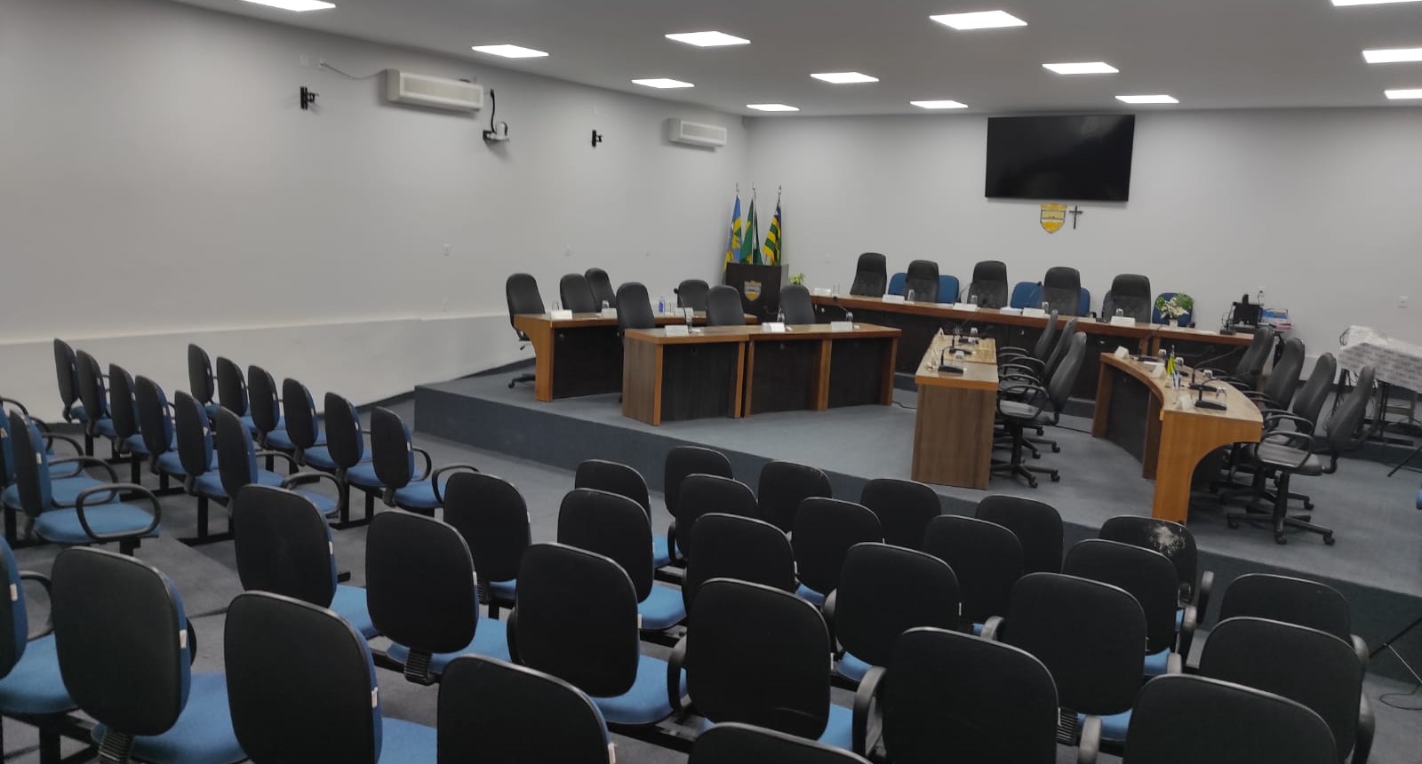 Câmara de Formosa realiza Sessão Solene na noite de hoje