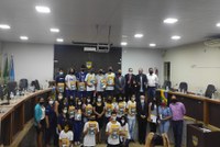 Câmara e Escola empossam alunos no Parlamento Jovem