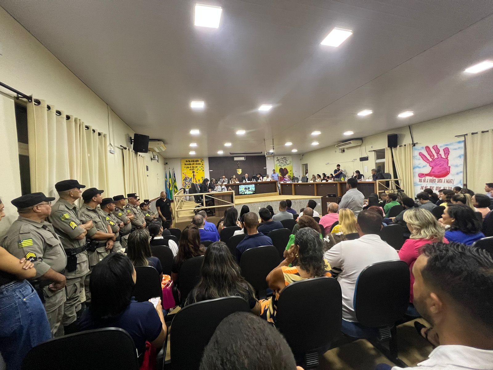 Câmara realiza Sessão Solene de Entrega de Moções