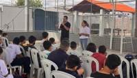 Escola do Legislativo realiza apresentação nas escolas de Formosa