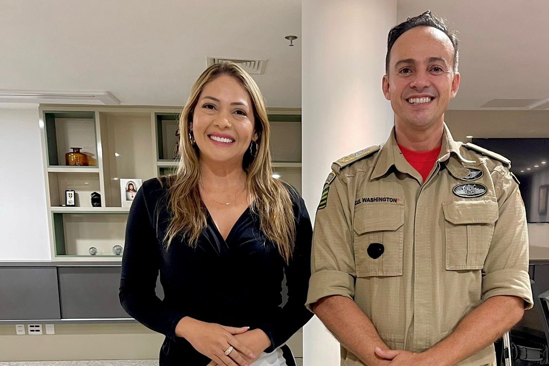 Vereadora Drª Cátia Rodrigues se reuniu com Comando do Corpo de Bombeiros