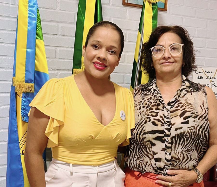 Vereadora Roberta Brito se reúne com Coordenadora Regional de Educação em Formosa
