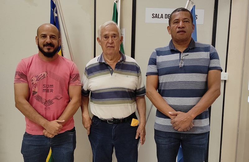 Vereadores Welio de Iraci Chegou e Professor Shinayder recepcionam o senhor David Gonçalves